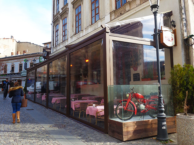 rulouri-transparente-pentru-terase-casetate-balcon-foisoare