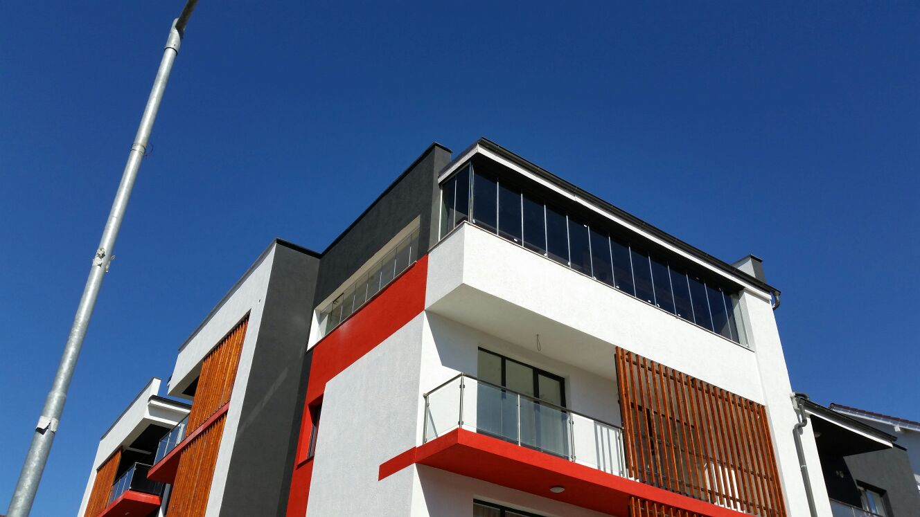 casa-balcon-acoperit